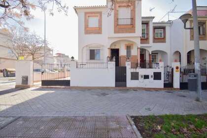 House for sale in Norte, Granada. 